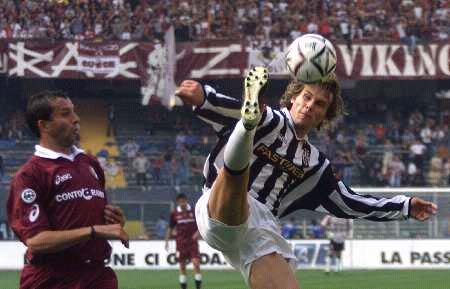 法比安：大巴黎的中场组合是世界最强之一；维蒂尼亚未来光明（法比安：巴黎圣日耳曼中场跻身世界最强行列，维蒂尼亚前途无量）