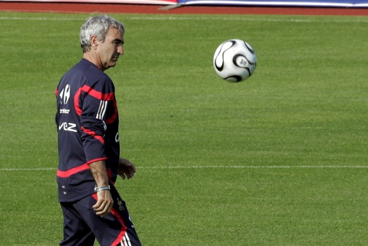 姆巴佩：不能把晋级世界杯当成理所当然；我们想拿到第三颗星（姆巴佩：晋级世界杯绝非必然，我们要冲击第三颗星）